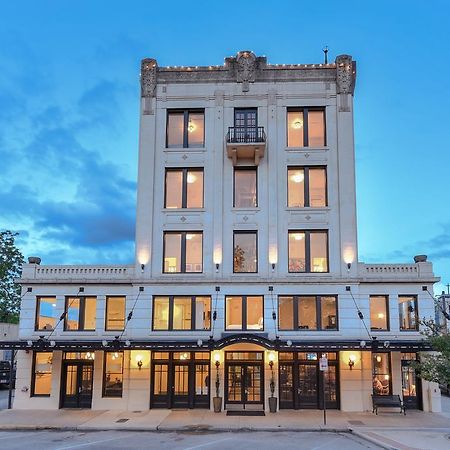 Park Plaza Hotel Сегин Экстерьер фото