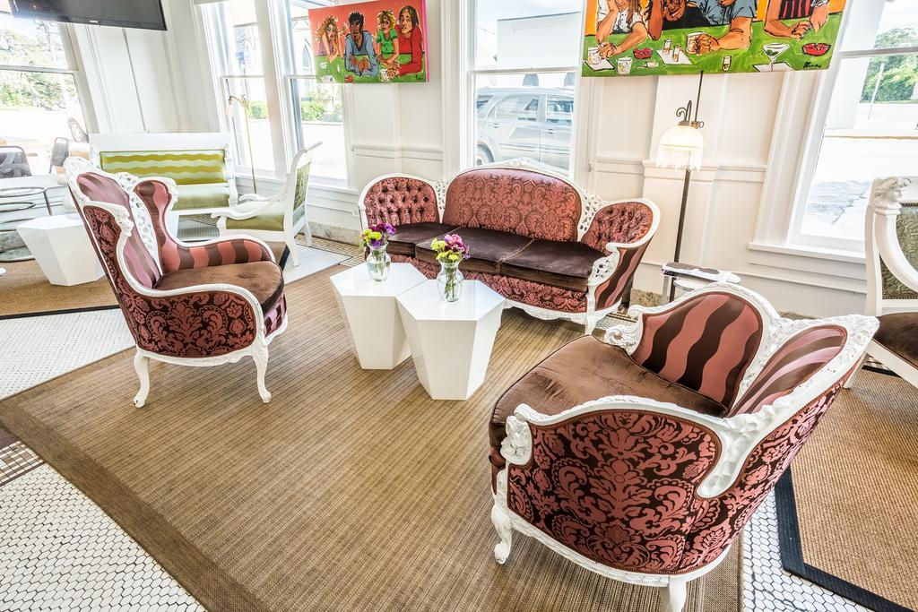 Park Plaza Hotel Сегин Экстерьер фото