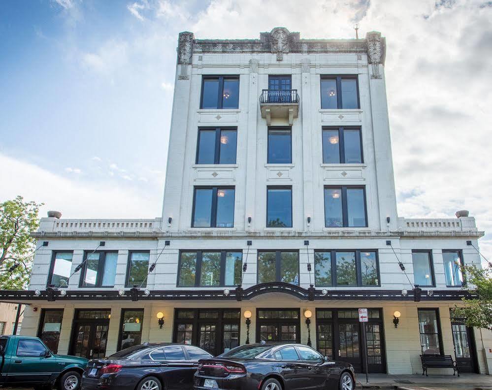 Park Plaza Hotel Сегин Экстерьер фото